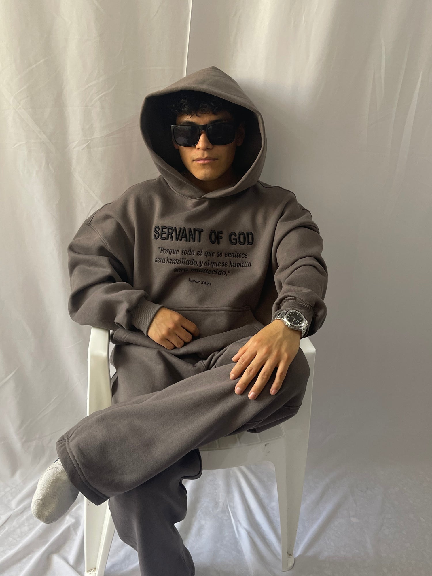 Conjunto SERVANT OF GOD - Sudadera + Buzo Baggy Unisex gris topo