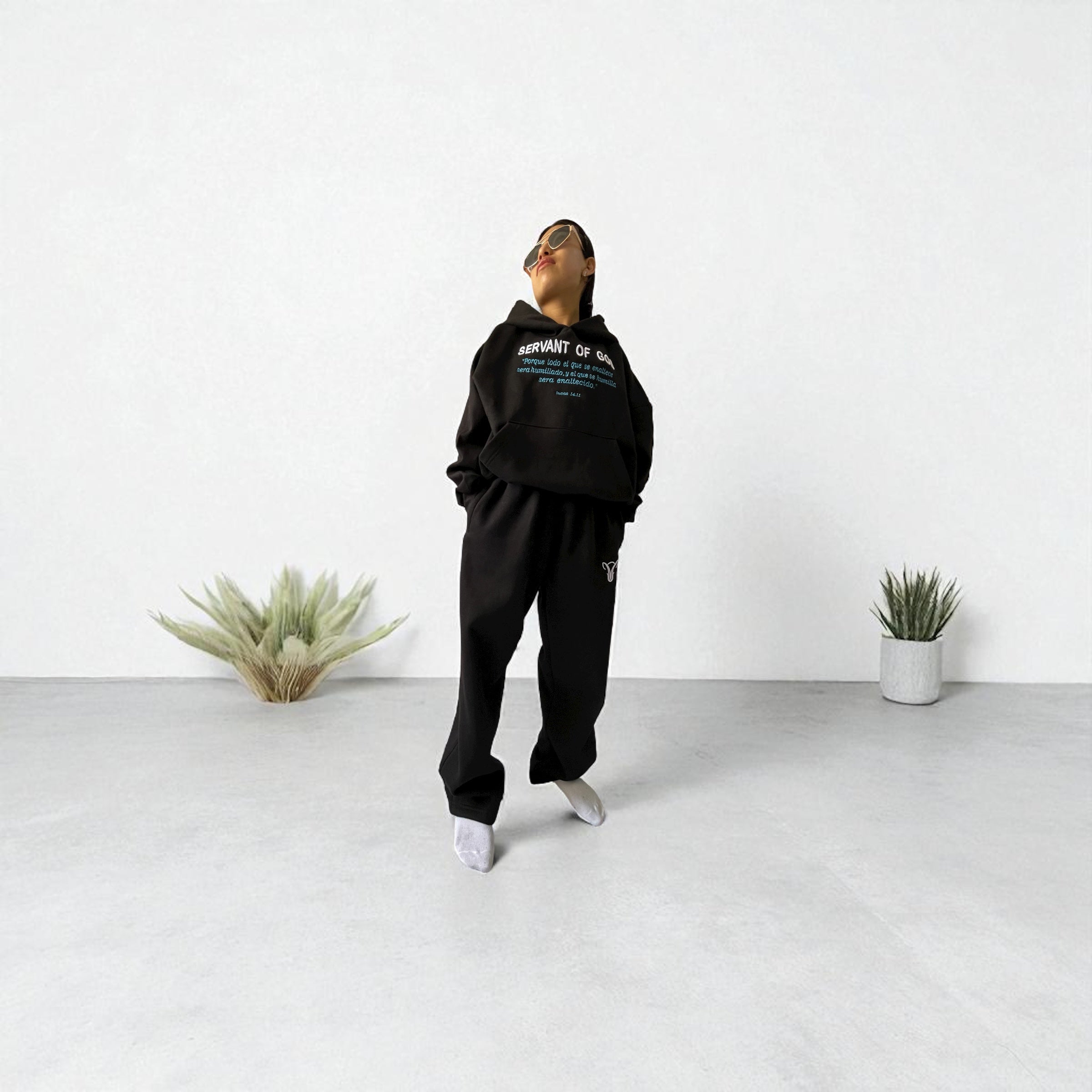 Conjunto SERVANT OF GOD - Sudadera + Buzo Baggy Unisex negro